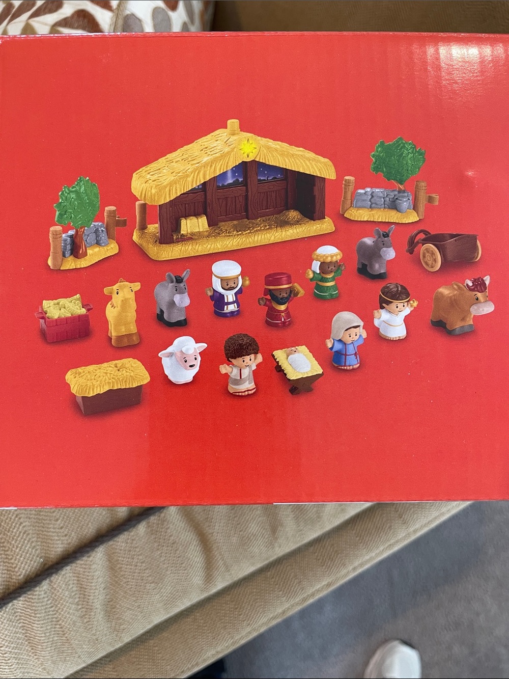Fisher-Price Little People Nativity Set - Red, Blue, Yellow, White - Picture 2 of 4